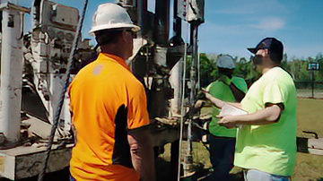 SEQ Drilling dry material transport truck